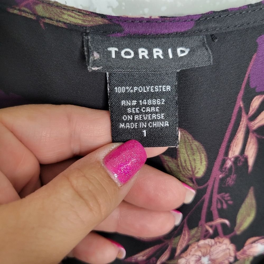 Torrid Black Purple Pink Floral Sleeveless Crepe Blouse - Picture 2 of 4